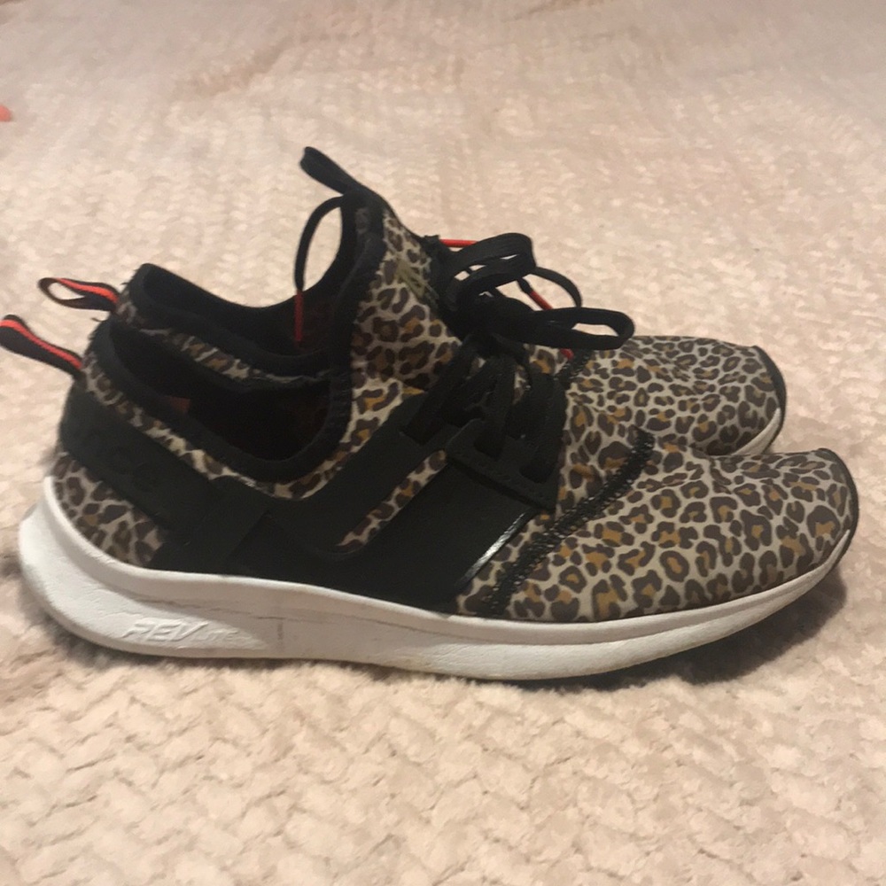 Womens size 8 1/2 new balance cheetah print running shoes